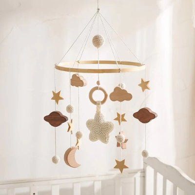 Mobile bébé nuages et lune suspendue