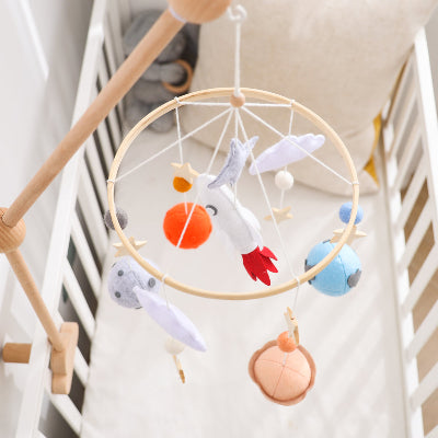 Mobile bébé offrant une vue panoramique