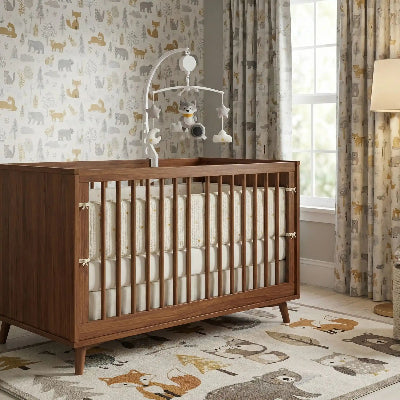 Mobile musical bébé avec une ambiance boisée