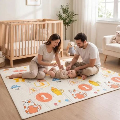 Sur tapis eveil bebe avec papa et maman