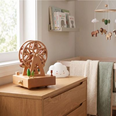Boite à musique bébé en bois