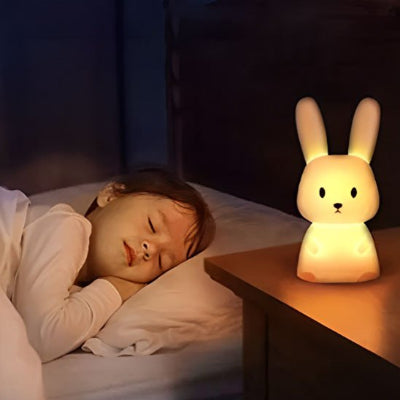 Veilleuse bébé surveille douces nuits sommeil